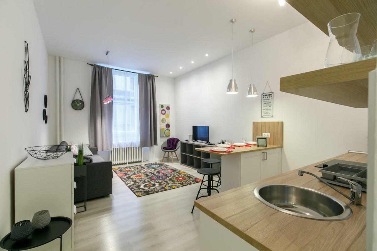 Ella Apartment Budapest Luaran gambar